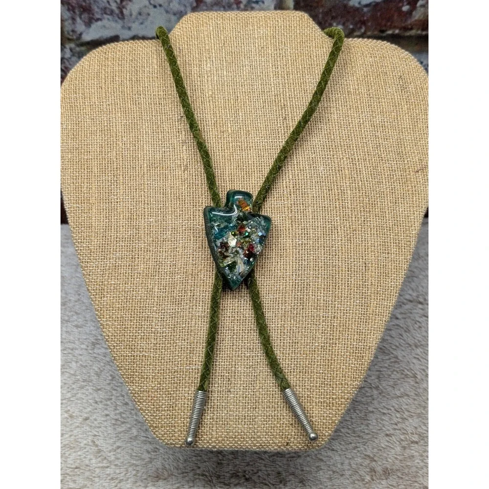 Vintage Lucite Resin Arrowhead Bolo Tie Green Braided Cord Western 1960s 70s
